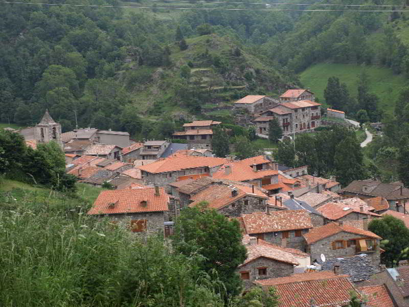Hotel La Farga Ripoll Bagian luar foto