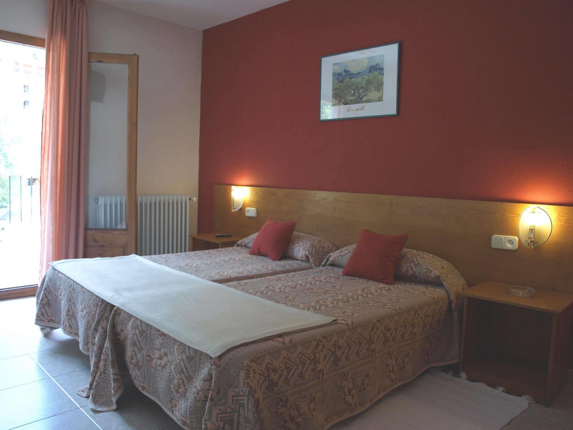 Hotel La Farga Ripoll Bagian luar foto