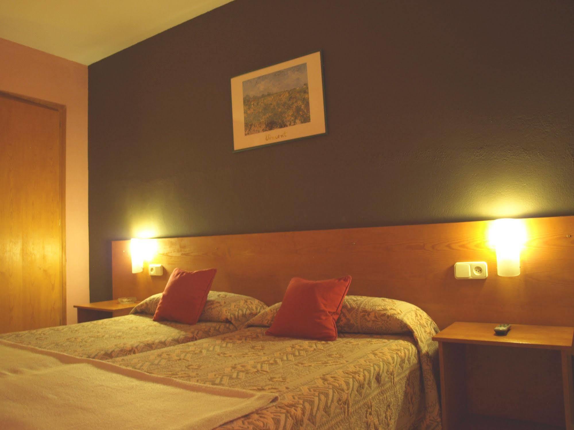 Hotel La Farga Ripoll Bagian luar foto