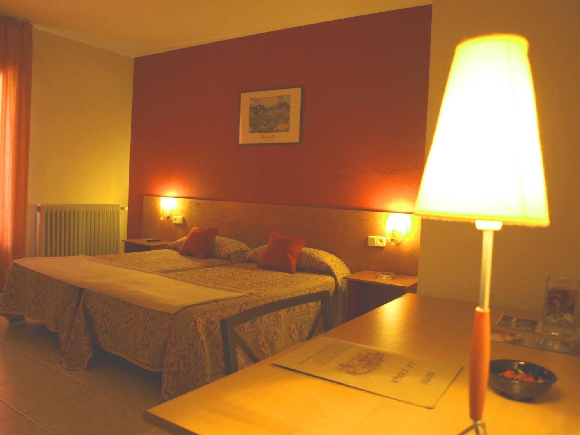Hotel La Farga Ripoll Bagian luar foto