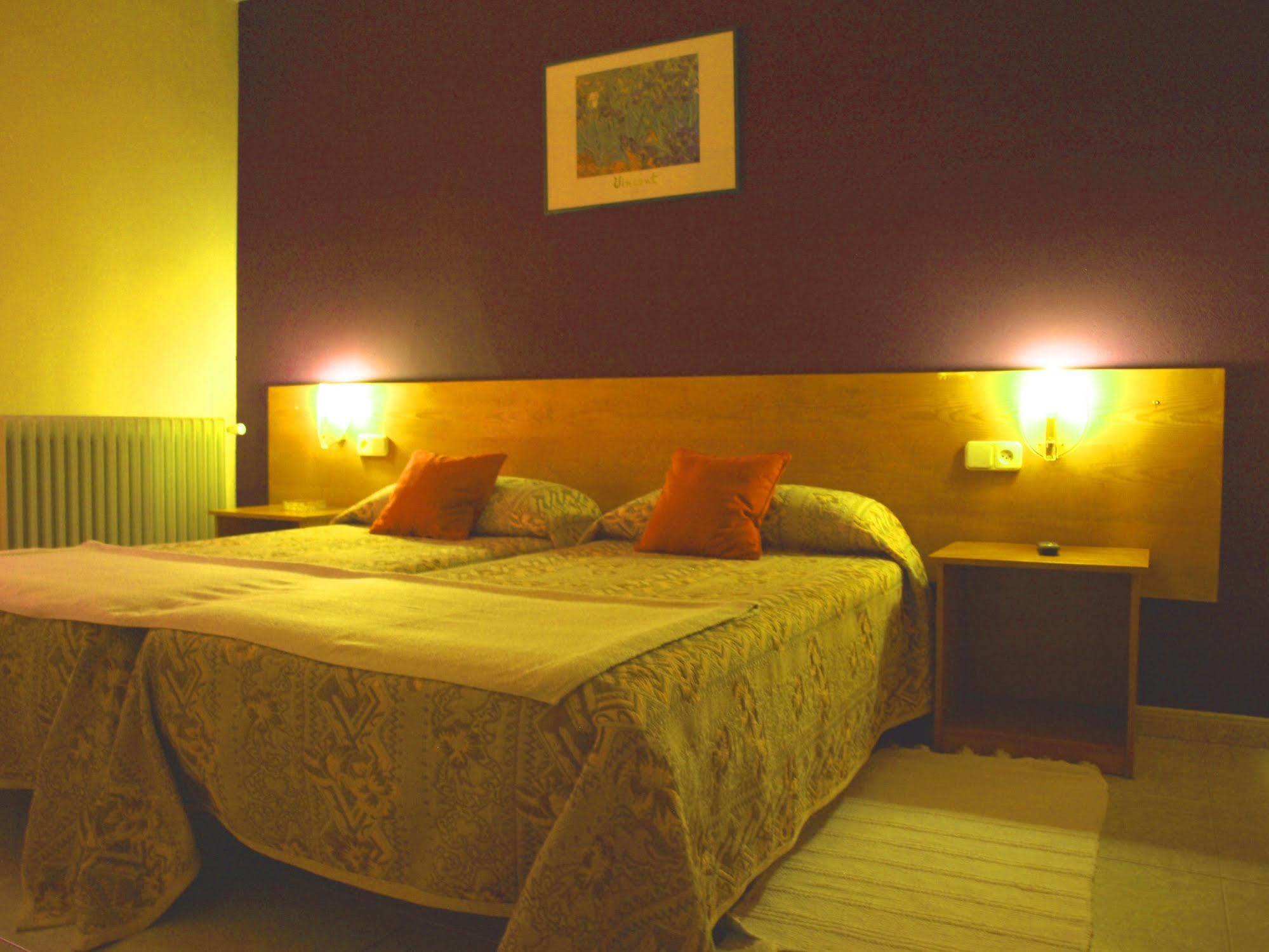 Hotel La Farga Ripoll Bagian luar foto
