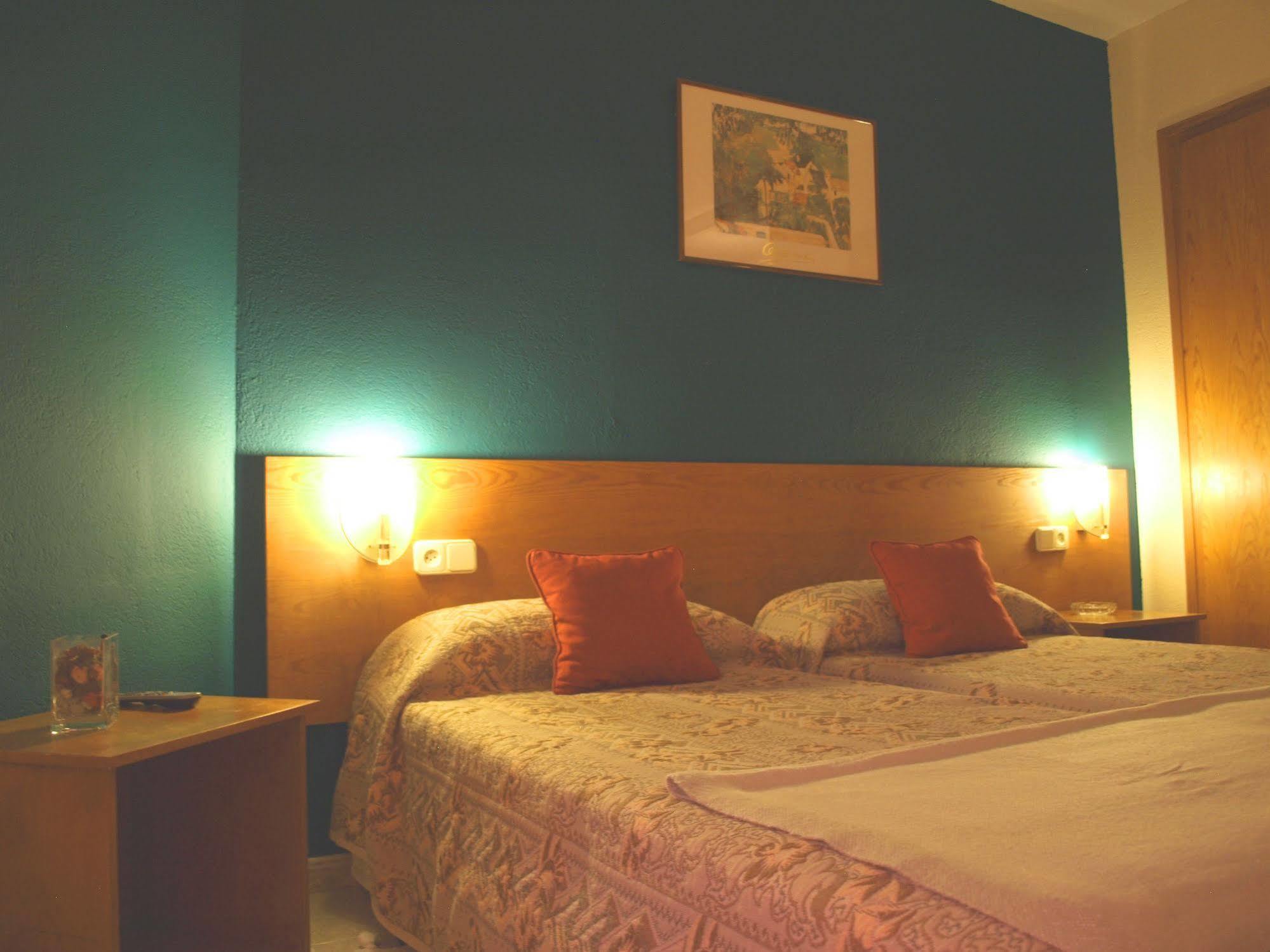 Hotel La Farga Ripoll Bagian luar foto