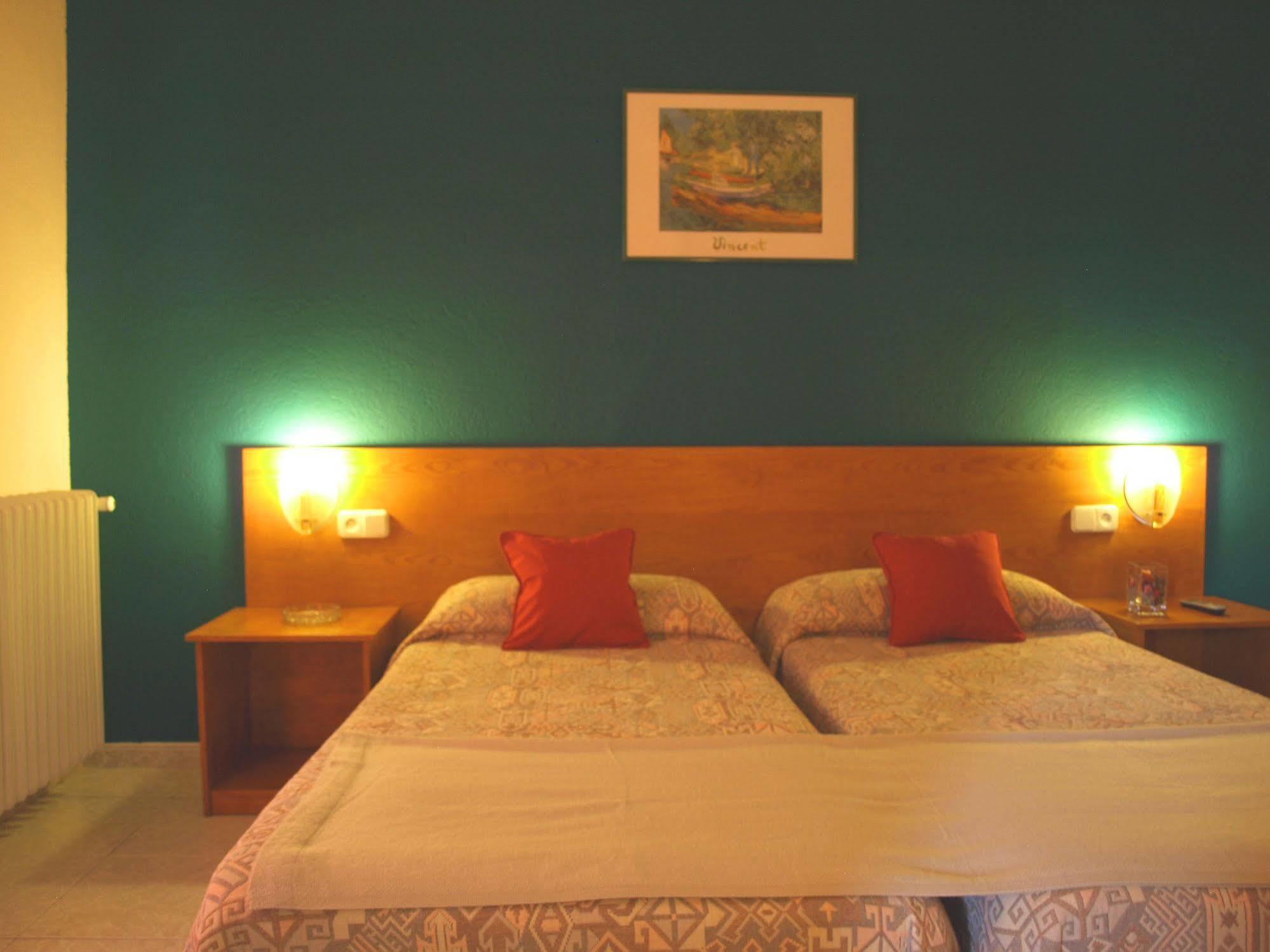 Hotel La Farga Ripoll Bagian luar foto