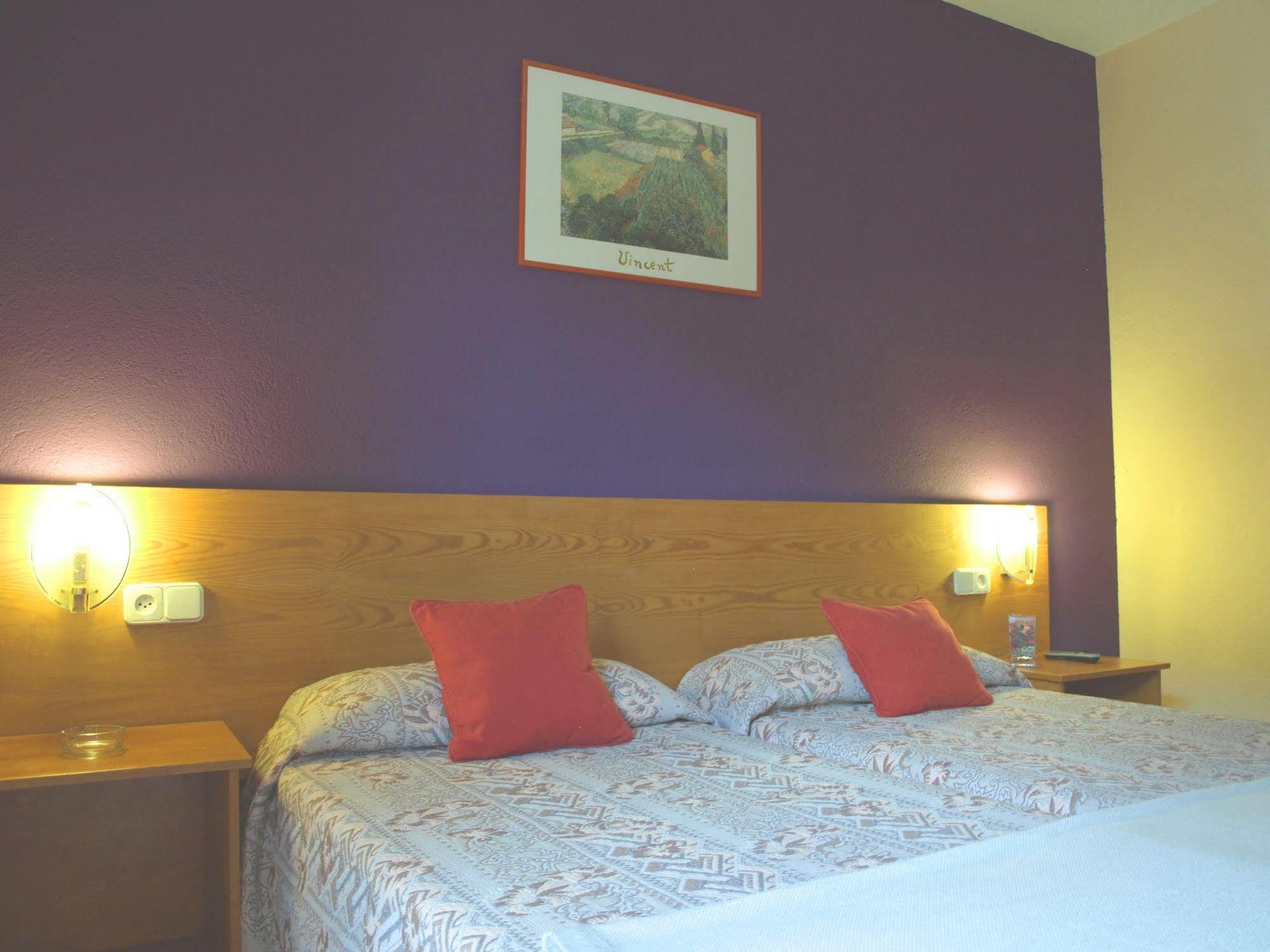 Hotel La Farga Ripoll Bagian luar foto
